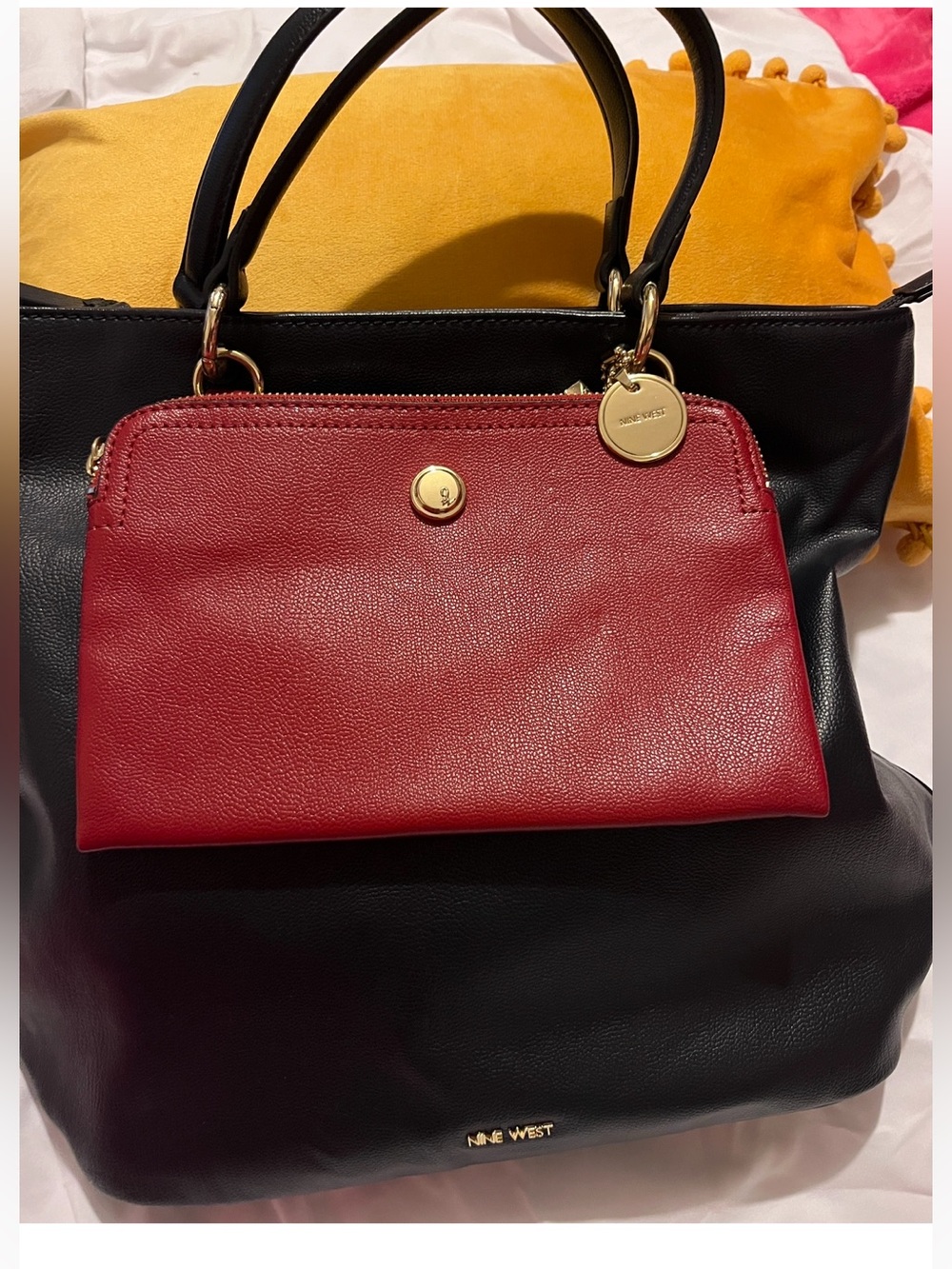 Rare vintage Nine West Navy blue Bag with detachable Red Zip Pouch,like new